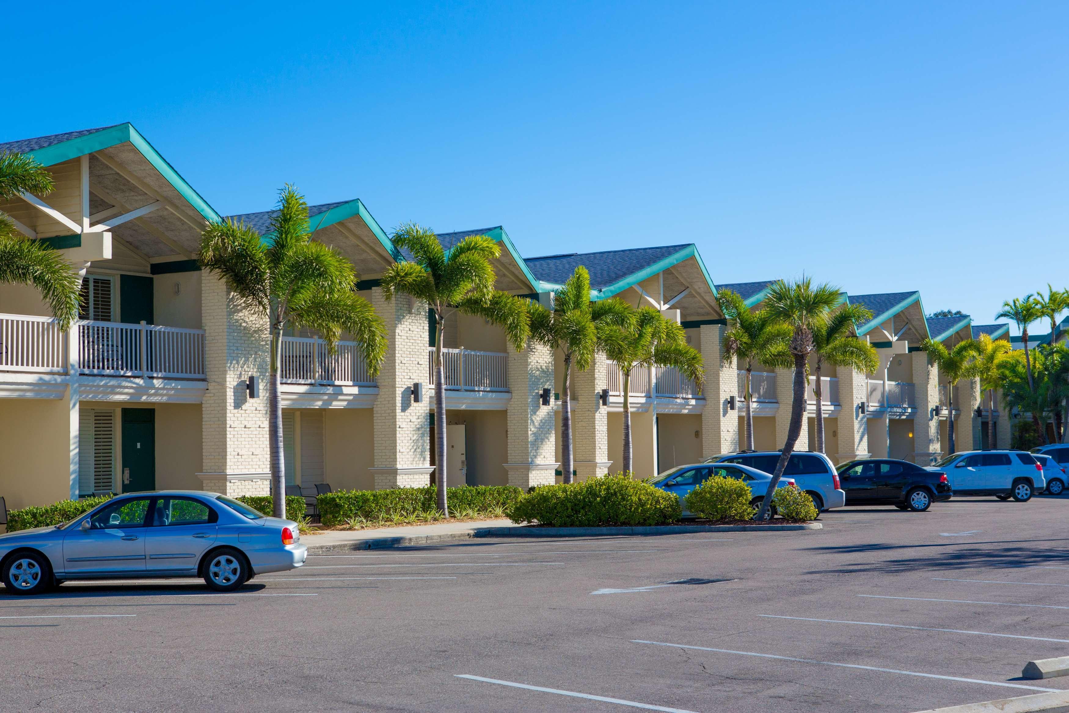 Best Western Plus Yacht Harbor Inn Dunedin Exterior foto