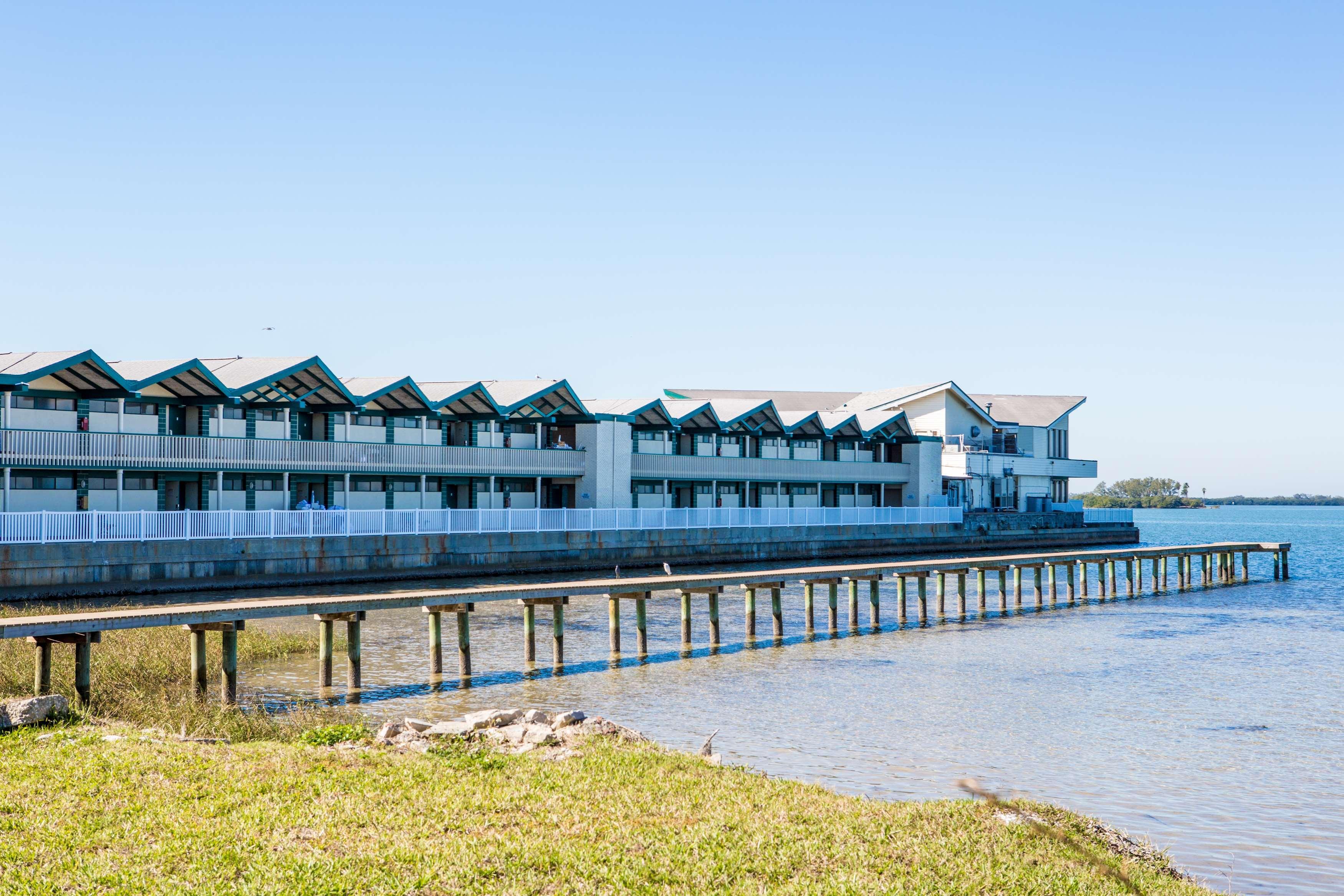 Best Western Plus Yacht Harbor Inn Dunedin Exterior foto